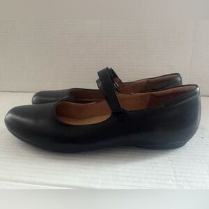 NEW Naturalizer Maxwell Leather Velcro strap black Mary Jane Flats Shoes Size 9